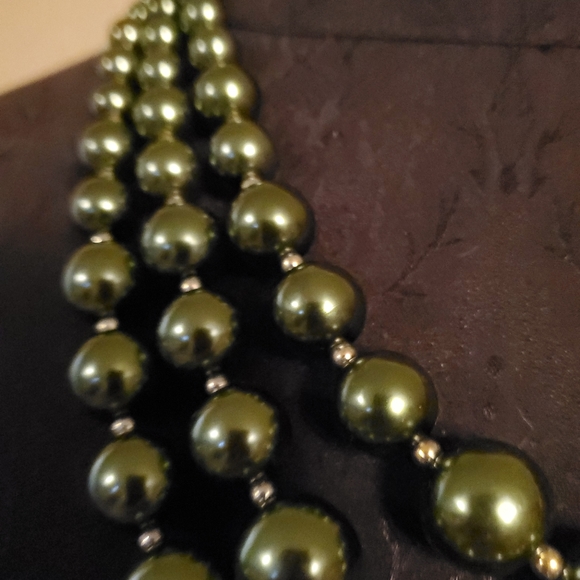 Plunder "Holly" Necklace - Picture 3 of 3